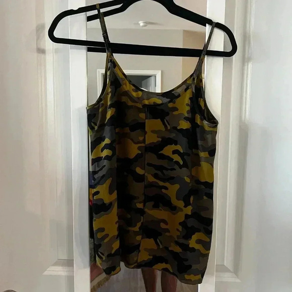 63 ATM Camo Silk Tank Blouse Size Small Color Green Brown Black - Picture 3 of 7